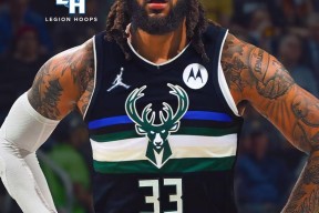 贝博电竞娱乐包含密尔沃基雄鹿训练开放日，今晨单刀错失引欢呼，NBA常规赛在即，训练强度明显提升的词条