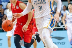 贝博娱乐包含CBA常规赛集结日再迎强敌；成都蓉城防线松动；主帅态度——信心回归；医务组通报恢复的词条