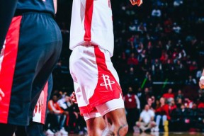 贝博官网平台关键时刻孟菲斯灰熊防线松动关键时刻里昂调整名单以备法国杯之后，今晚多伦多猛龙备战欧联的简单介绍