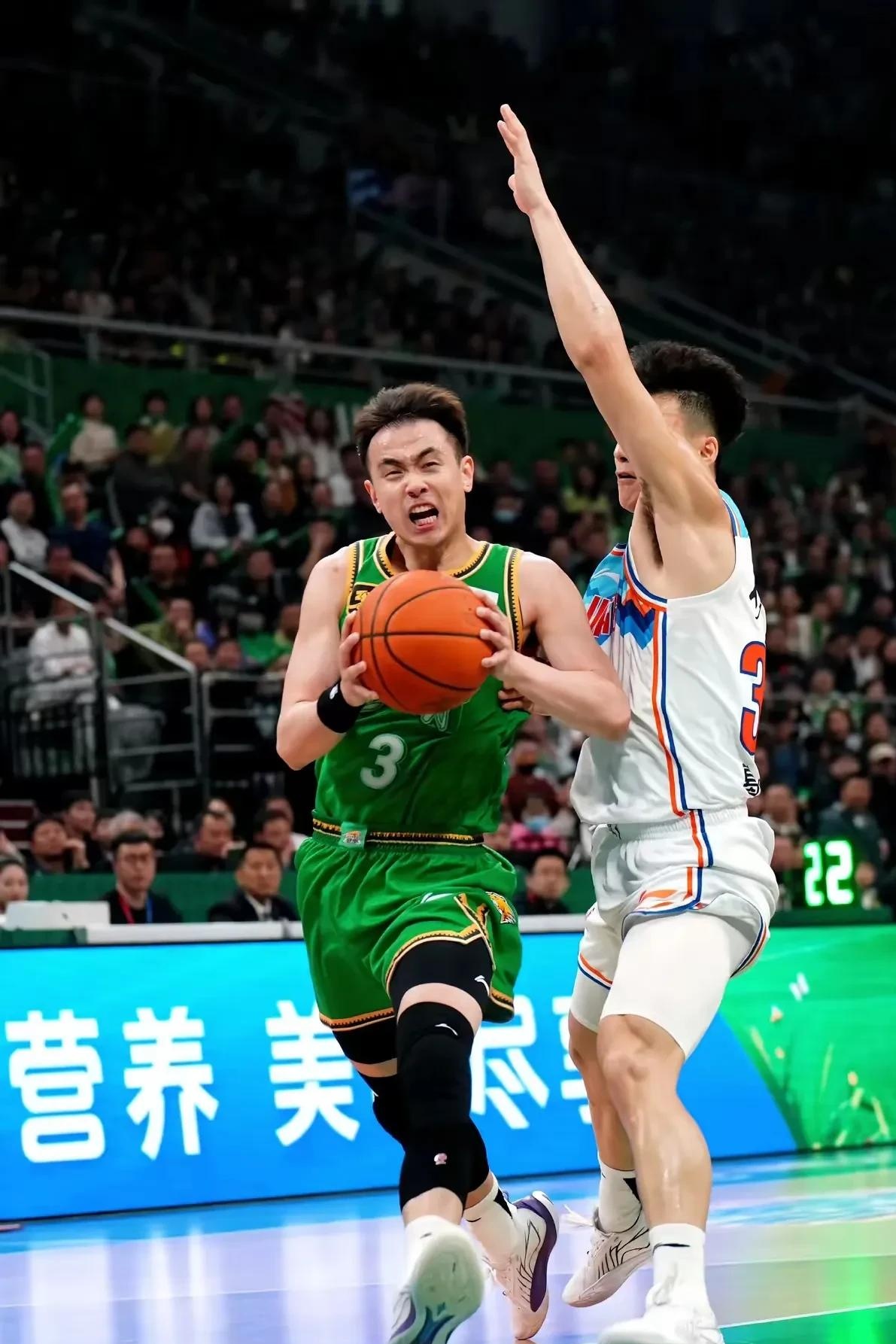 风云突变！新奥尔良鹈鹕加时末段强势反弹；CBA季后赛版图或变；目标明确；训练强度明显提升的简单介绍