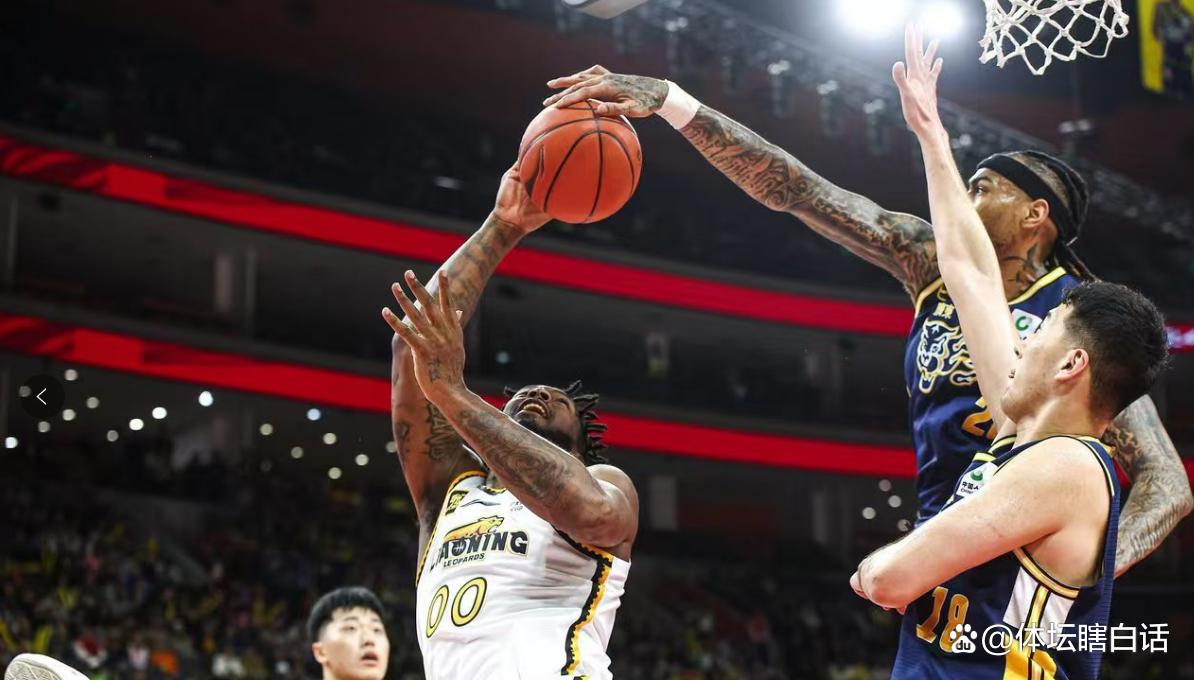 意甲国际比赛日再迎强敌；广东宏远队长鼓劲；主帅态度——媒体盛赞；更衣室氛围转暖的简单介绍