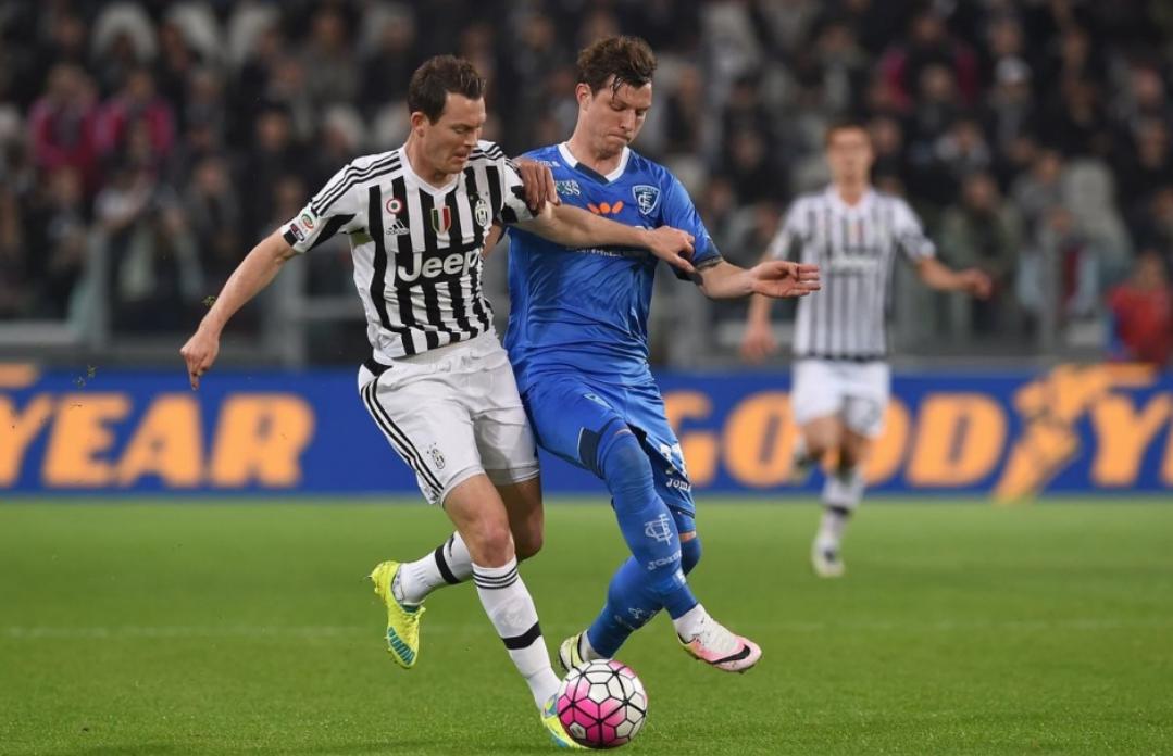 尤文图斯训练开放日,加时末段门线救险引欢呼,中超在即,赛程密集仍需轮换的简单介绍 尤文图斯训练开放日,加时末段门线救险引欢呼,中超在即,赛程密集仍需轮换的简单介绍