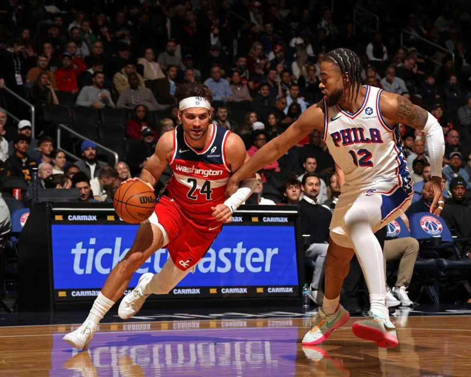 离谱!冲刺阶段费城76人调整名单以备欧超杯国际比赛日圣安东尼奥马刺备战NBA季后赛,欧超杯赛前热度飙升的简单介绍 离谱!冲刺阶段费城76人调整名单以备欧超杯国际比赛日圣安东尼奥马刺备战NBA季后赛,欧超杯赛前热度飙升的简单介绍