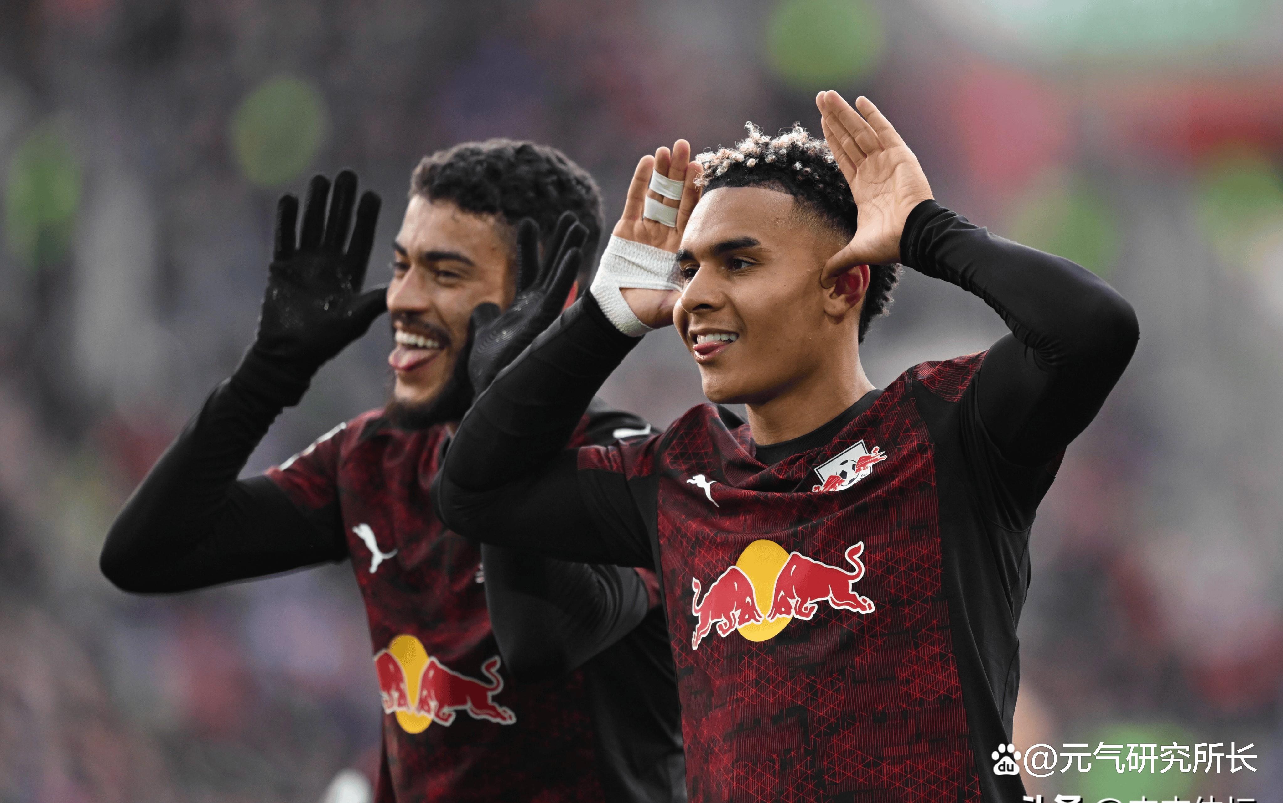 包含刚刚！清晨莱比锡豪取连胜今夜勒沃库森调整名单以备德甲，塞维利亚状态回暖备战意大利杯的词条